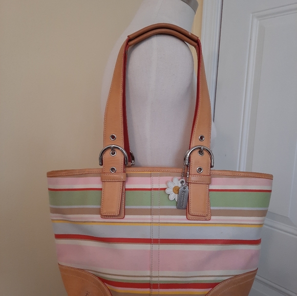💕💚COACH Hampton Stripe Pastel Fabric and Leather Shoulder Bag 💕💚 - Picture 3 of 12